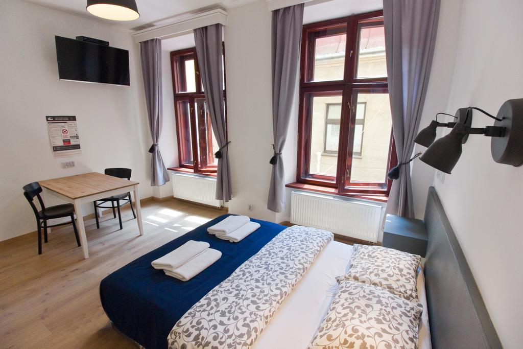Pokoje Goscinne Sw. Anny Krakow Dış mekan fotoğraf
